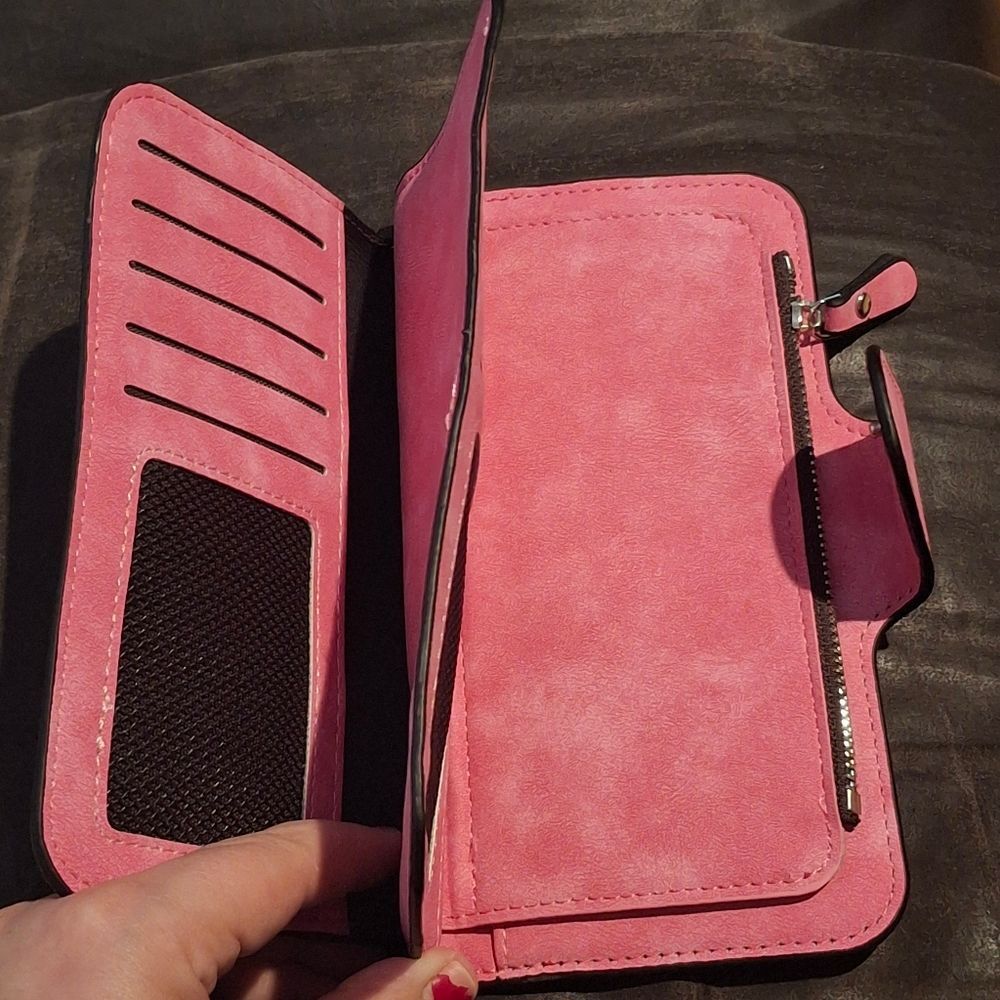 Hello Kitty Pink Wallet- New - Picture 5 of 6